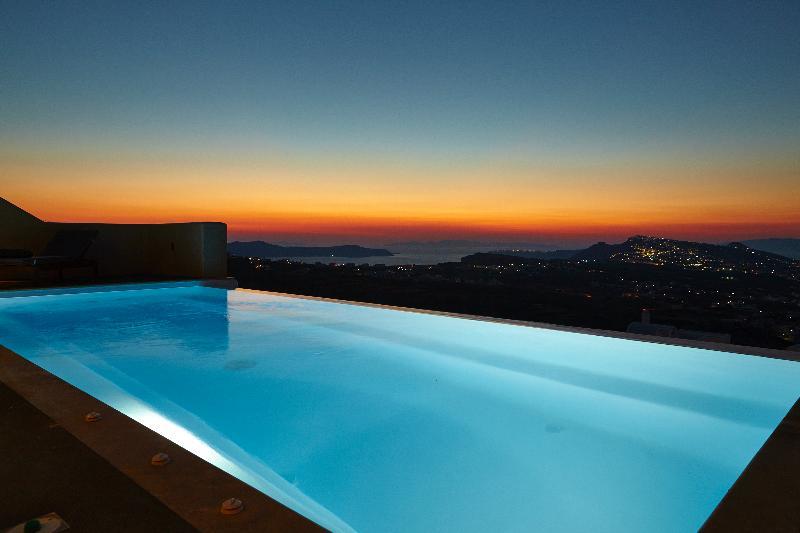 North Santorini A Luxury Spa Hotel Pýrgos Exterior foto